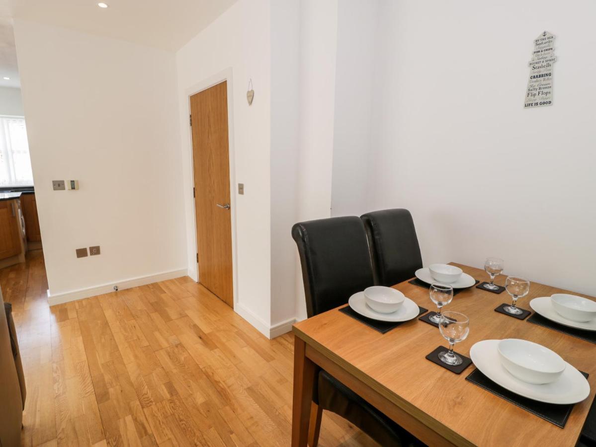 Tides Benllech Exterior foto